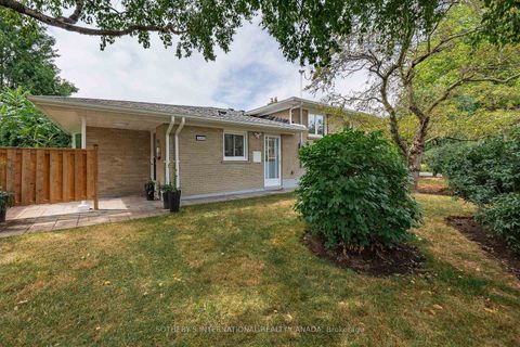 Photo 13 at 105 Baltray Crescent, Donalda, Toronto