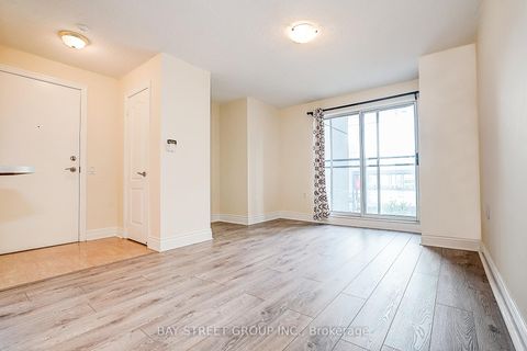 Photo 3 at 313 - 21 Hillcrest Avenue, Willowdale East, Toronto