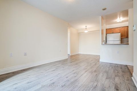 Photo 9 at 313 - 21 Hillcrest Avenue, Willowdale East, Toronto