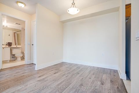 Photo 13 at 313 - 21 Hillcrest Avenue, Willowdale East, Toronto