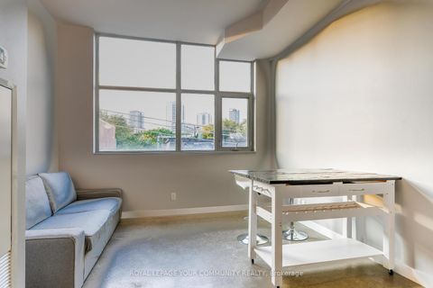 Photo 7 at 304 - 569 King Street E, Moss Park, Toronto