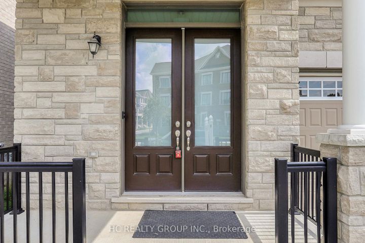 Photo 2 at 285 Beaverbrae Drive, Victoria Square, Markham
