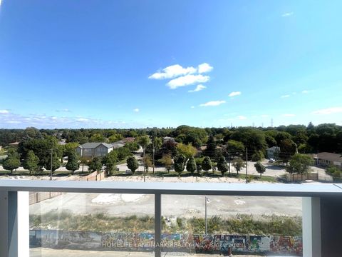 Photo 15 at N632 - 7 Golden Lion Heights, Newtonbrook East, Toronto