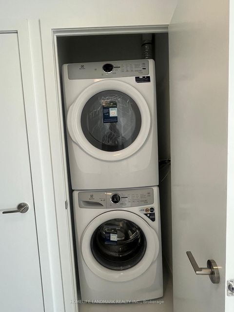 Photo 17 at N632 - 7 Golden Lion Heights, Newtonbrook East, Toronto Photo 17 at N632 - 7 Golden Lion Heights, Newtonbrook East, Toronto