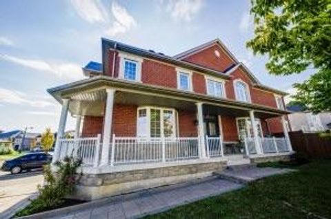 Photo 1 at 2 London Pride Drive, Jefferson, Richmond Hill