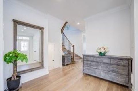 Photo 12 at 2 London Pride Drive, Jefferson, Richmond Hill
