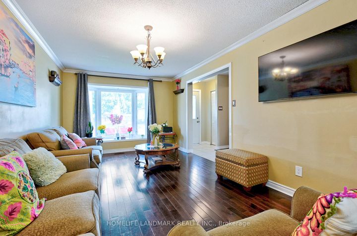 Photo 7 at 67 Crawford Drive, Madoc, Brampton