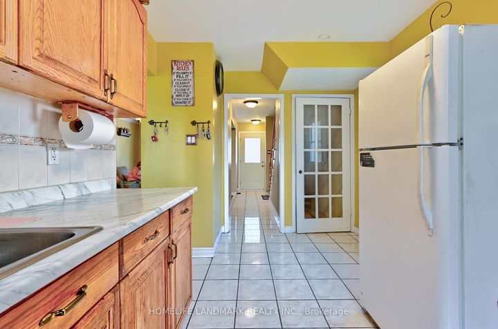 Photo 12 at 67 Crawford Drive, Madoc, Brampton