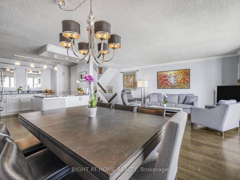 Photo 4 at 1624 - 33 Harbour Square, Waterfront Communities C1, Toronto