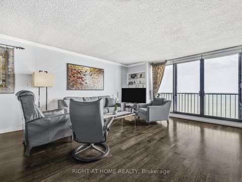 Photo 11 at 1624 - 33 Harbour Square, Waterfront Communities C1, Toronto