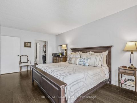 Photo 16 at 1624 - 33 Harbour Square, Waterfront Communities C1, Toronto