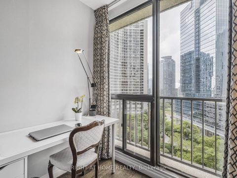 Photo 23 at 1624 - 33 Harbour Square, Waterfront Communities C1, Toronto