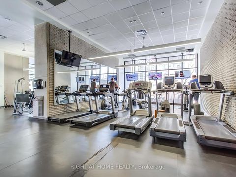 Photo 27 at 1624 - 33 Harbour Square, Waterfront Communities C1, Toronto