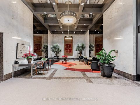 Photo 29 at 1624 - 33 Harbour Square, Waterfront Communities C1, Toronto