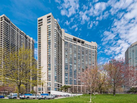 Photo 31 at 1624 - 33 Harbour Square, Waterfront Communities C1, Toronto