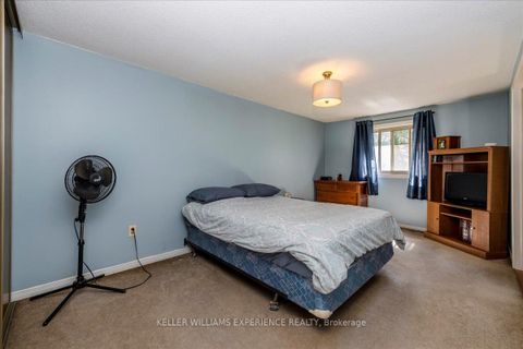 Photo 14 at 15 Shadowood Road, Ardagh, Barrie Photo 14 at 15 Shadowood Road, Ardagh, Barrie