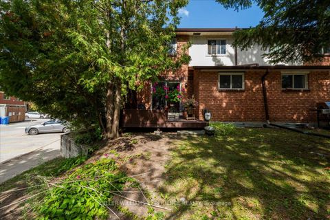Photo 20 at 15 Shadowood Road, Ardagh, Barrie Photo 20 at 15 Shadowood Road, Ardagh, Barrie