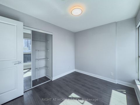 Photo 19 at 806 - 1 Scott Street, Waterfront Communities C8, Toronto
