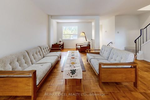 Photo 4 at 161 Carolbreen Square, Agincourt North, Toronto