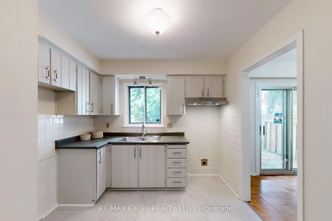 Photo 9 at 161 Carolbreen Square, Agincourt North, Toronto