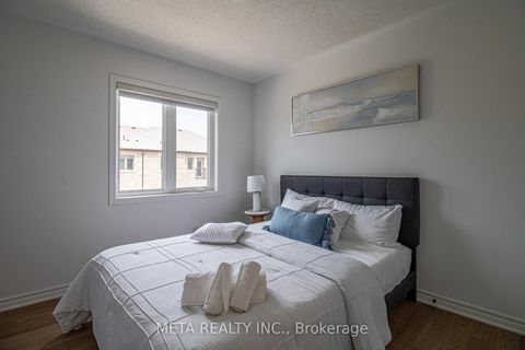 Photo 18 at 1359 William Halton Parkway, NW Northwest, Oakville
