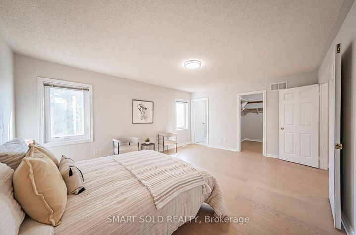 Photo 22 at 5685 Bell Harbour Drive, Central Erin Mills, Mississauga