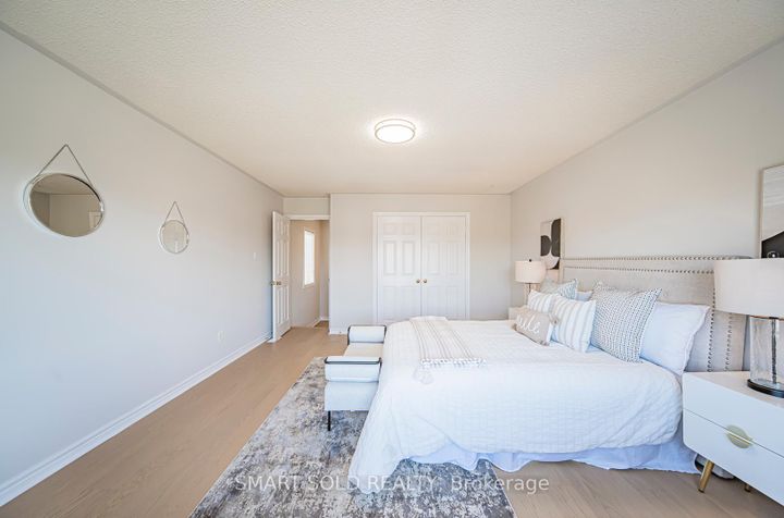 Photo 28 at 5685 Bell Harbour Drive, Central Erin Mills, Mississauga
