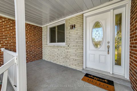 Photo 2 at 17 Oldborough Circle, Don Valley Village, Toronto