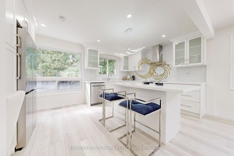 Photo 14 at 17 Oldborough Circle, Don Valley Village, Toronto
