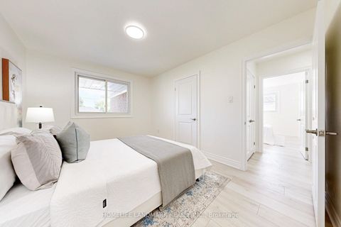 Photo 20 at 17 Oldborough Circle, Don Valley Village, Toronto