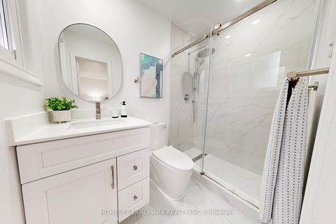 Photo 26 at 17 Oldborough Circle, Don Valley Village, Toronto