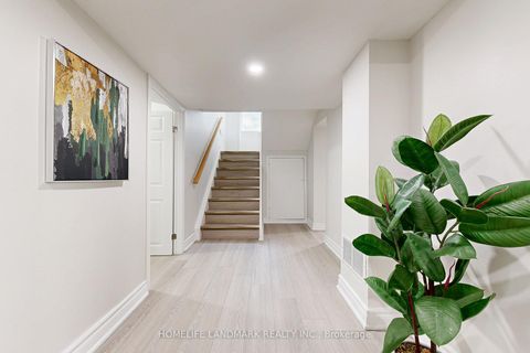 Photo 31 at 17 Oldborough Circle, Don Valley Village, Toronto