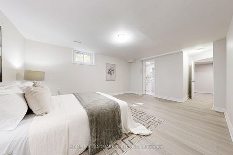 Photo 34 at 17 Oldborough Circle, Don Valley Village, Toronto