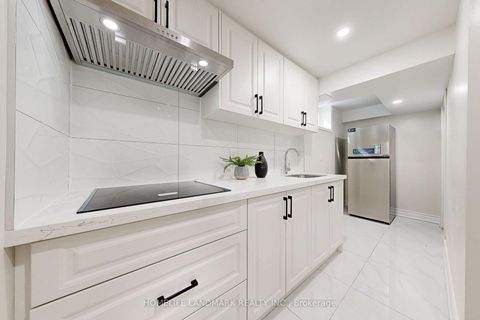 Photo 44 at 17 Oldborough Circle, Don Valley Village, Toronto