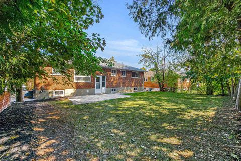 Photo 48 at 17 Oldborough Circle, Don Valley Village, Toronto
