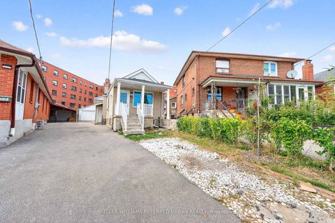 Photo 2 at 116 Branstone Road, Fairbank, Toronto