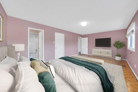Photo 10 at 67 Embassy Drive, East Woodbridge, Vaughan