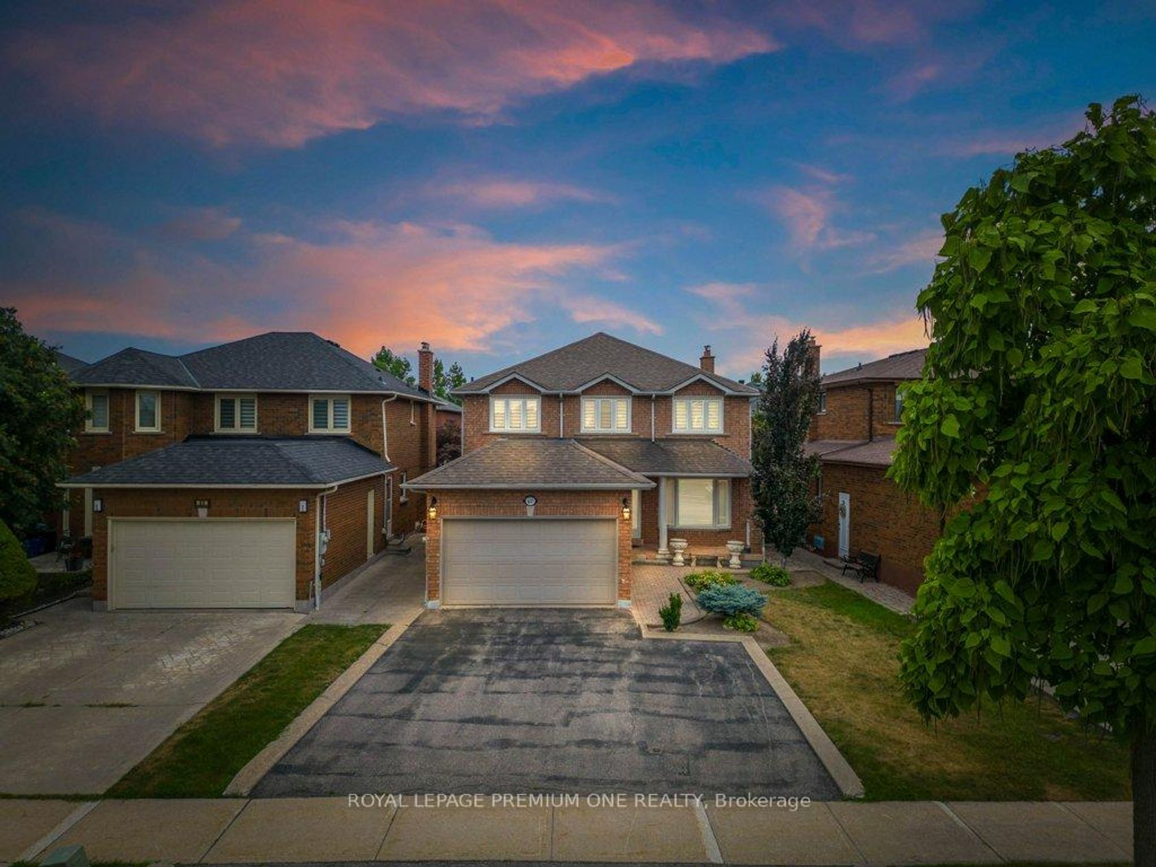 67 Embassy Drive, East Woodbridge, Vaughan 