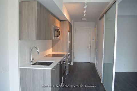 Photo 4 at 405 - 28 Wellesley Street E, Yonge Corridor, Toronto