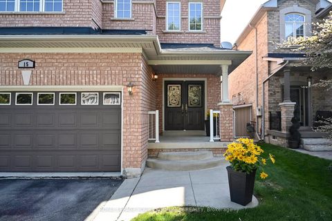 Photo 2 at 15 Marrone Street, Vellore Village, Vaughan