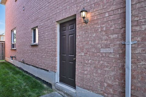 Photo 38 at 15 Marrone Street, Vellore Village, Vaughan