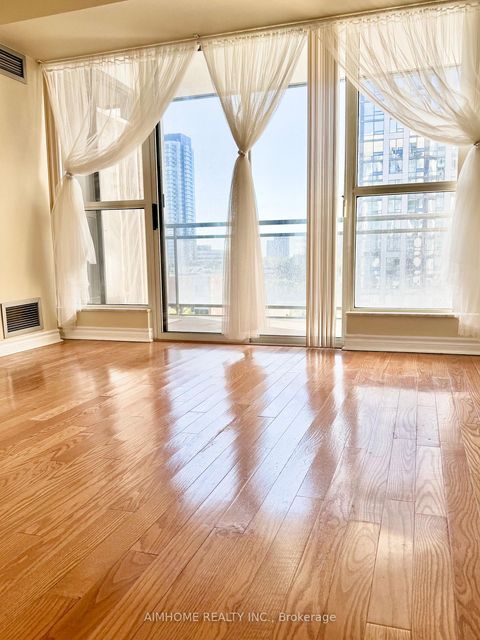 Photo 7 at 708 - 28 Hollywood Avenue, Willowdale East, Toronto Photo 7 at 708 - 28 Hollywood Avenue, Willowdale East, Toronto