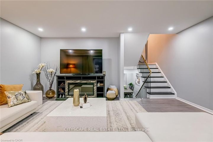Photo 13 at 17 - 30 Heslop Road, BM Bronte Meadows, Milton