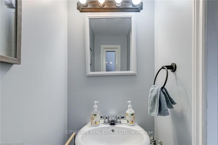 Photo 23 at 17 - 30 Heslop Road, BM Bronte Meadows, Milton