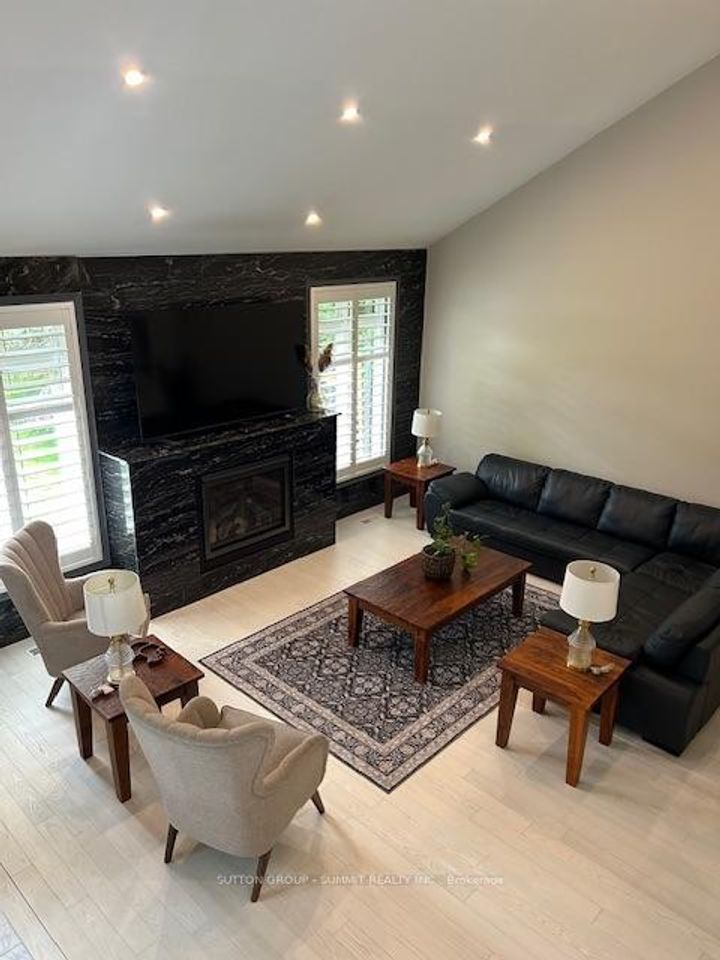 Photo 11 at 153 Blair Lane, Ancaster, Hamilton