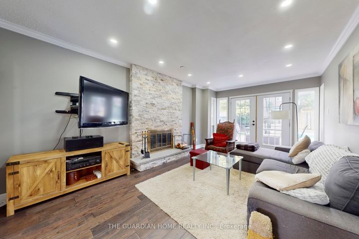Photo 4 at 622 Aspen Road, Amberlea, Pickering