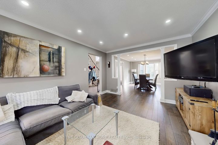 Photo 6 at 622 Aspen Road, Amberlea, Pickering