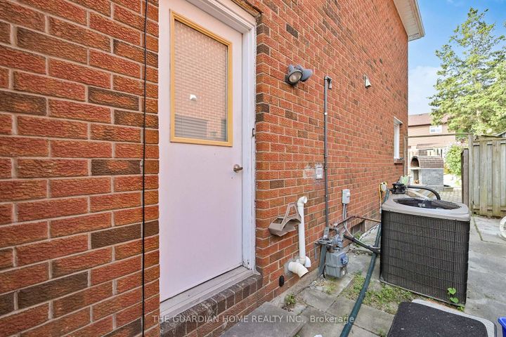 Photo 48 at 622 Aspen Road, Amberlea, Pickering