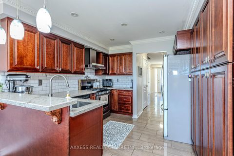 Photo 11 at 72 Beaverbrook Crescent, Rural Vaughan, Vaughan