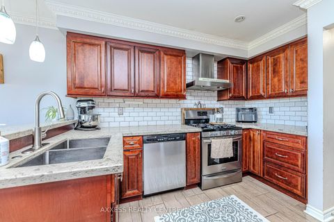 Photo 12 at 72 Beaverbrook Crescent, Rural Vaughan, Vaughan